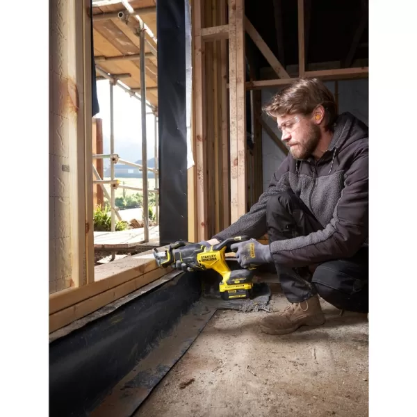 Aku bezuhlíková mečová pila 18V bez aku STANLEY FATMAX V20 SFMCS311B