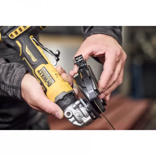 Aku úhlová bruska 125 mm 18V/2x3,5Ah DeWALT DCG404S2T
