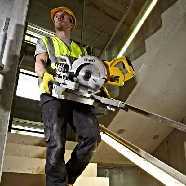 Posuvná pila 250mm DeWALT DWS778