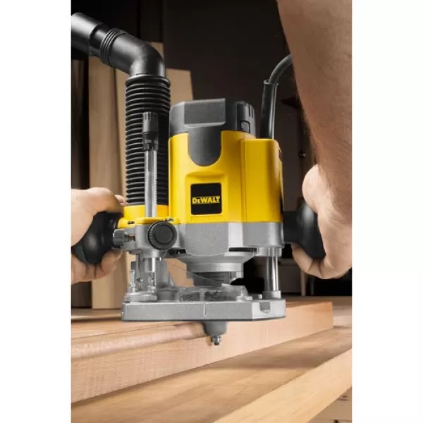 Horní frézka 1100W DeWALT DW621