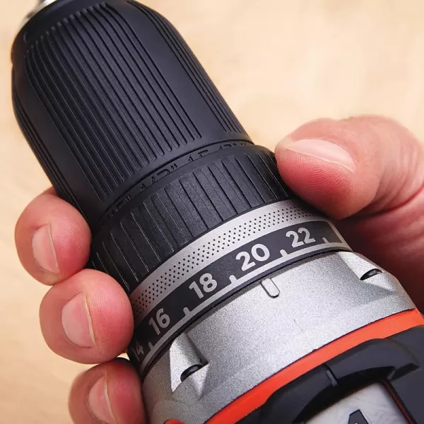 Dvourychlostní aku vrtačka 18V 2x1,5Ah Black&Decker BL186KB