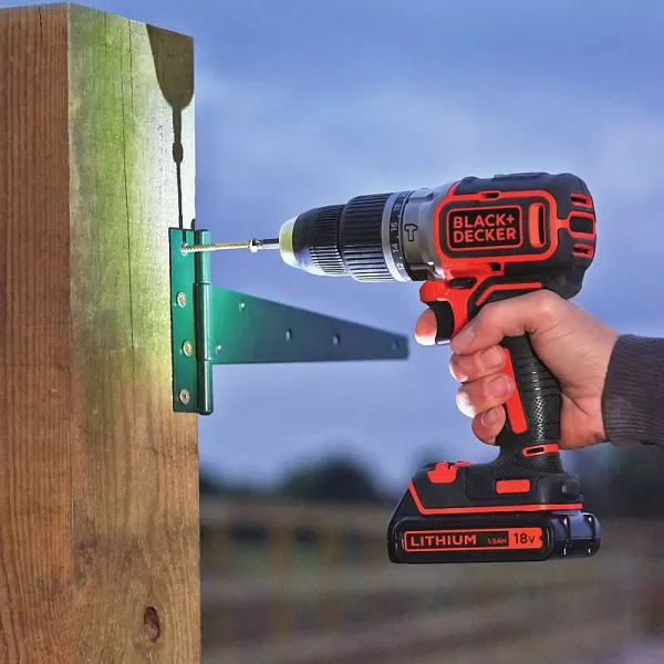 Příklepová dvourychlostní aku vrtačka 18V bez aku Black&Decker BL188N