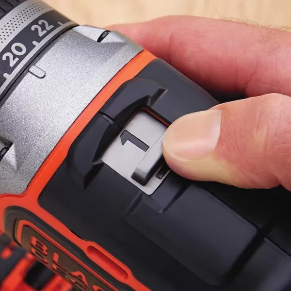 Dvourychlostní aku vrtačka 18V 2x1,5Ah Black&Decker BL186KB