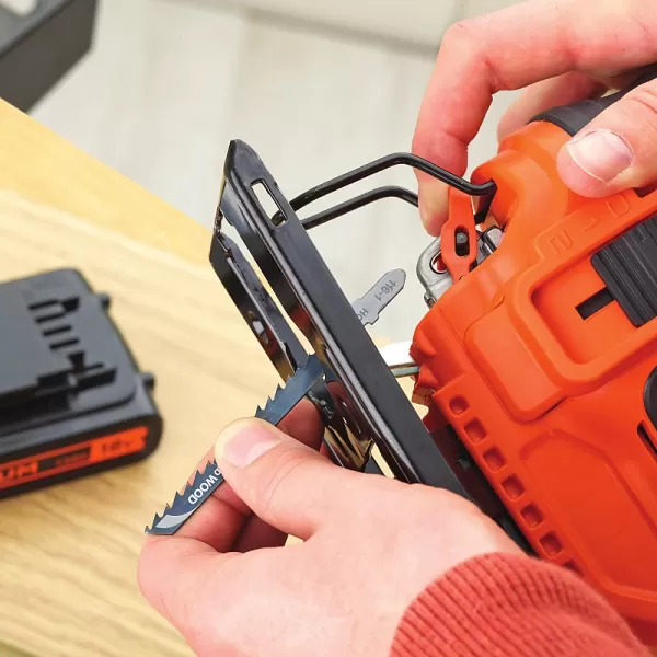 Aku přímočará pila 18V bez aku Black&Decker BDCJS18N