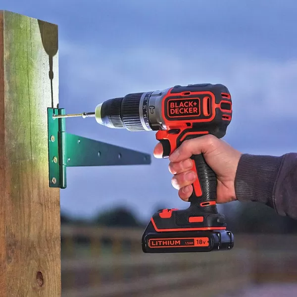 Příklepová dvourychlostní aku vrtačka 18V bez aku Black&Decker BL188N
