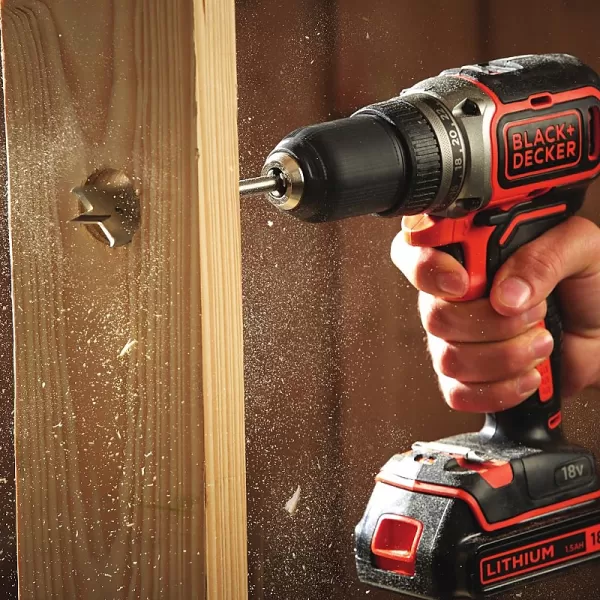 Dvourychlostní aku vrtačka 18V 2x1,5Ah Black&Decker BL186KB