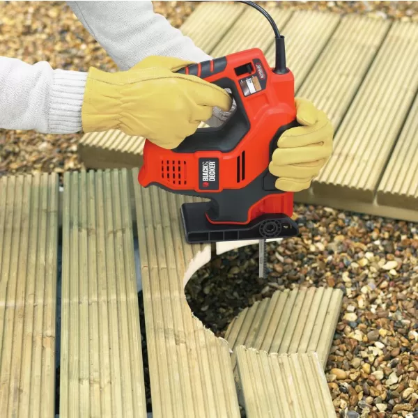 Univerzální pila Black&Decker RS890K