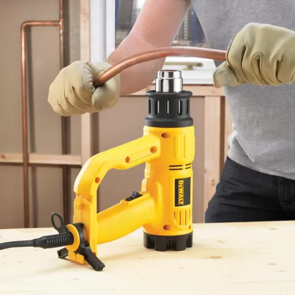 Horkovzdušná pistole DeWALT D26414