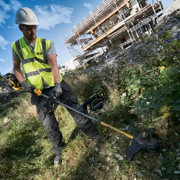 Aku strunová sekačka/křovinořez 54V/3,0Ah DeWALT FLEXVOLT DCM571X1