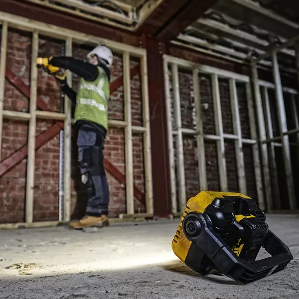 Aku pracovní světlo DeWALT DCL077