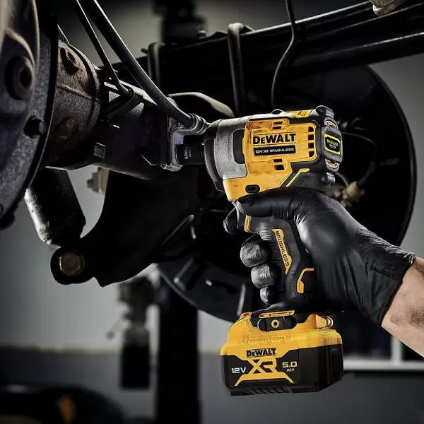 Aku rázový utahovák 12V 5,0Ah DeWALT DCF901P1