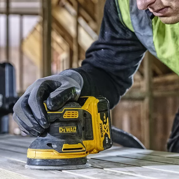 Aku excentrická bruska 125mm 18V bez aku DeWALT DCW210N