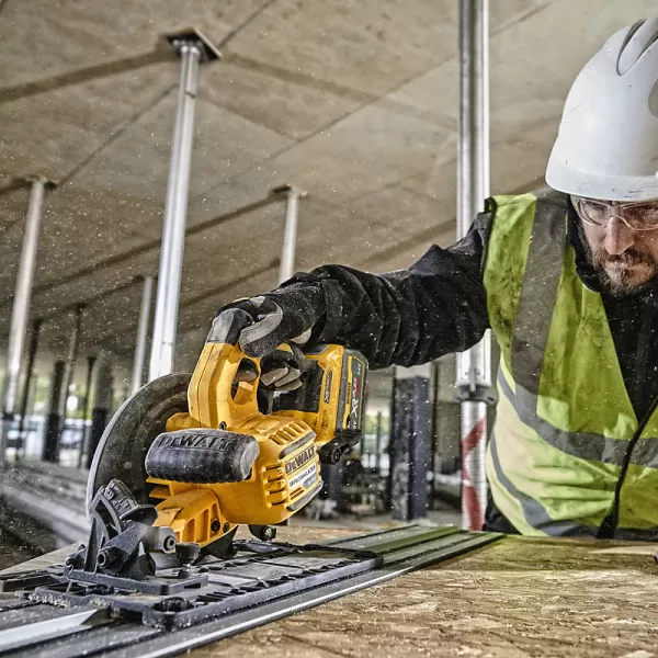 Aku kotoučová pila 54V bez aku DeWALT DCS579NT