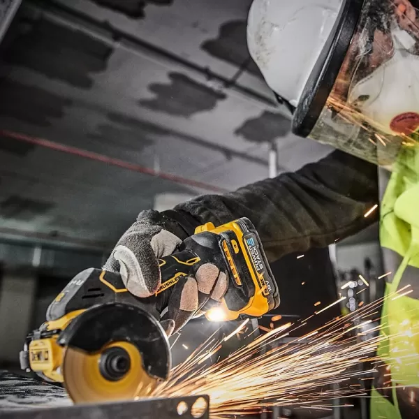 Aku univerzální řezačka 18V bez aku DeWALT DCS438N