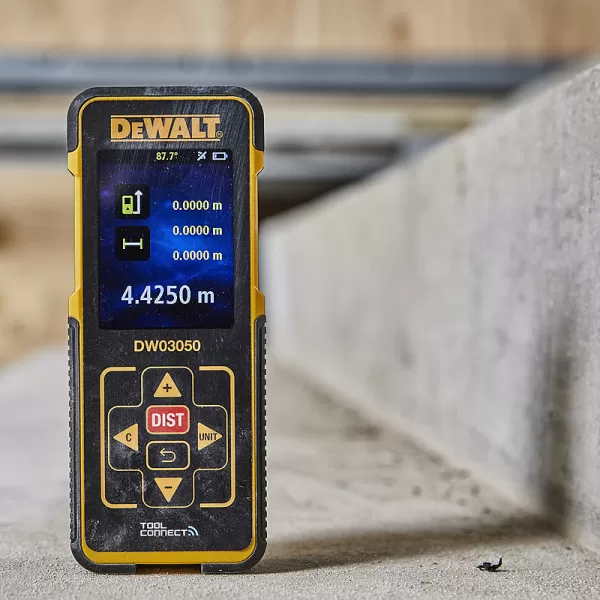 Laserový měřič vzdálenosti DeWALT DW03050