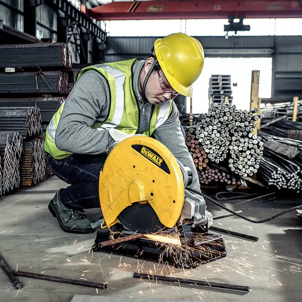 Rozbrušovačka 355mm DeWALT D28730