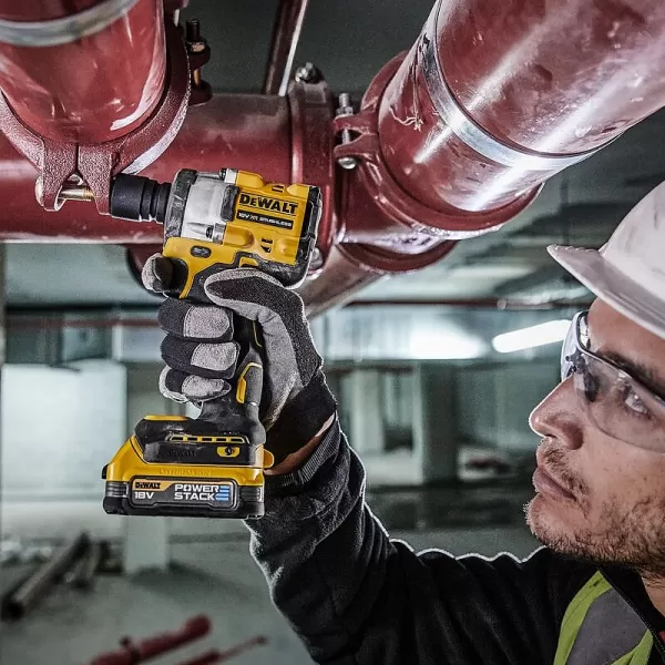 Aku rázový utahovák 18V 2x5,0Ah s CFN krytem DeWALT DCF921P2G