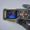 Laserový měřič vzdálenosti DeWALT DW03050