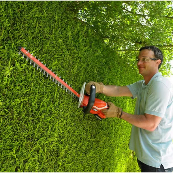 Aku plotostřih 18V/2,0Ah Li-Ion Black&Decker GTC18502PC