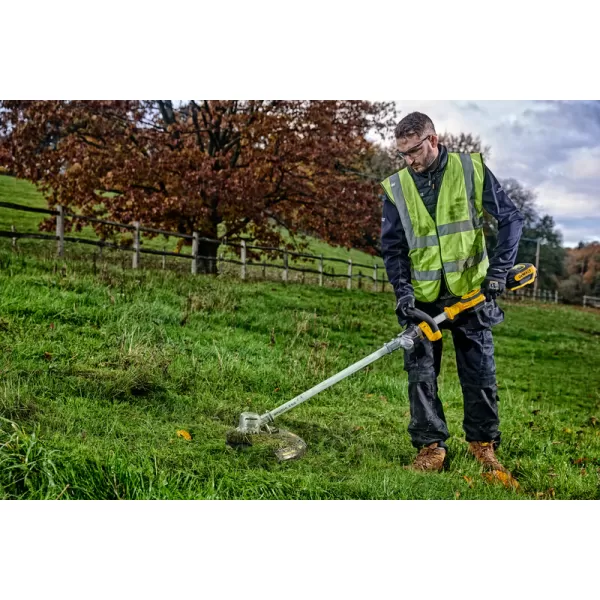 Aku strunová sekačka 18V bez aku DeWALT DCMST561N