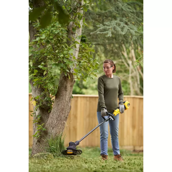 Aku strunová sekačka V20 18V 1x4,0Ah Stanley FatMax SFMSTB930M