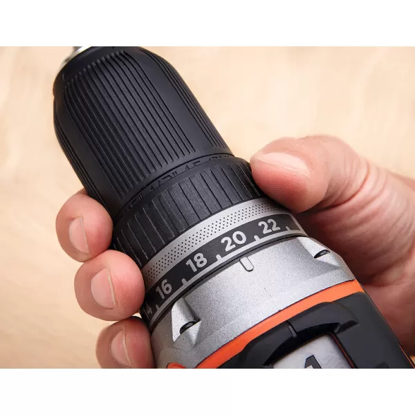 Aku vrtačka bezuhlíková 18V 2x2,0Ah v kufru Black&Decker BL186K1B2