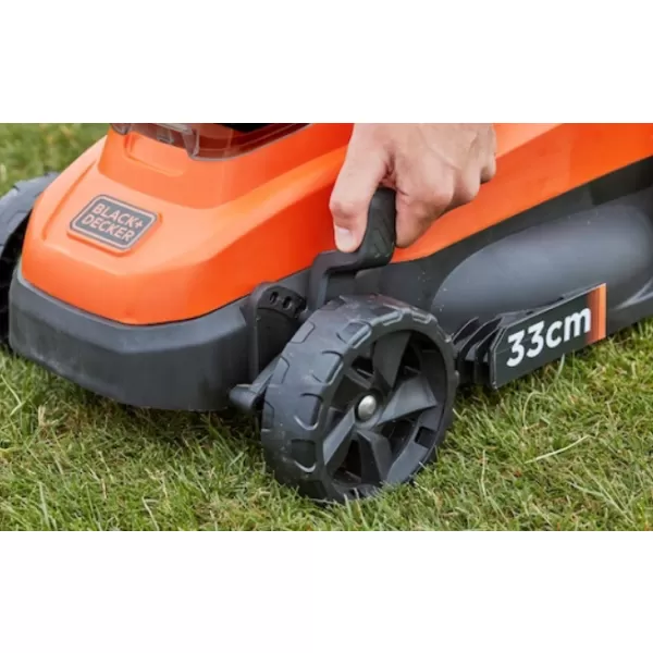 Aku rotační sekačka 18V 2x2,5Ah Black&Decker BCMW3318L2