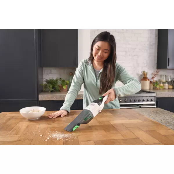 Aku ruční vysavač 7,2V 1x1,5Ah reviva Black&Decker REVHV8C