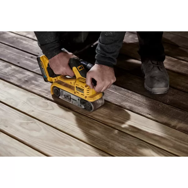 Aku bezuhlíková pásová bruska 18V bez aku DeWALT DCW220N