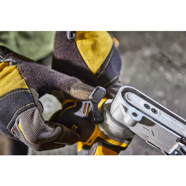 Aku prstová bruska 18V bez aku, Tstak DeWALT DCM200NT