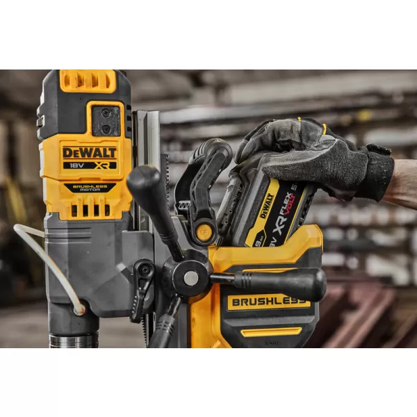 Aku magnetická vrtačka s permanentním magnetem 18V 2x9,0Ah FLEXVOLT ADVANTAGE DeWALT DCD1623X2G
