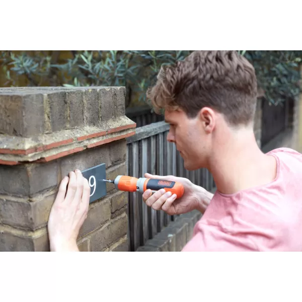 Aku šroubovák 3,6V v boxu Black&Decker BCF603C