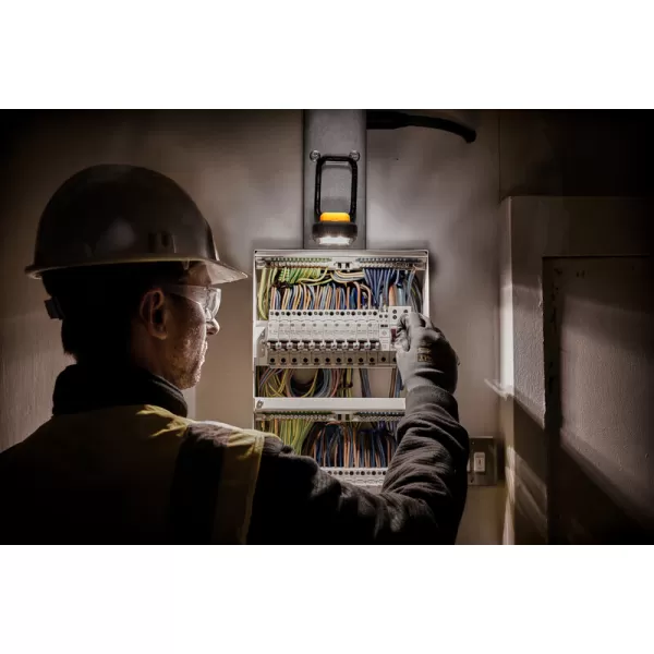 Aku nabíjecí pracovní světlo USB-C DeWALT DCL182