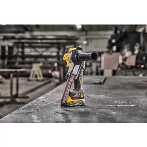 Aku prstová bruska POWERSTACK 18V 2x1,7Ah DeWALT DCM200E2T