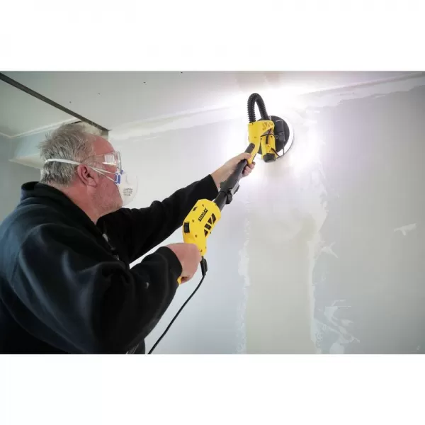 Excentrická bruska na sádrokarton s teleskopickou rukojetí Stanley FatMax SFMEE500S