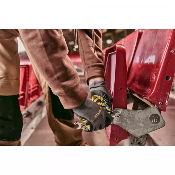 142dílná sada v montážním kufru Stanley STMT98109-1