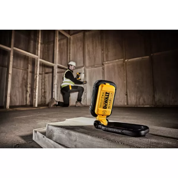 Aku nabíjecí pracovní světlo USB-C DeWALT DCL182