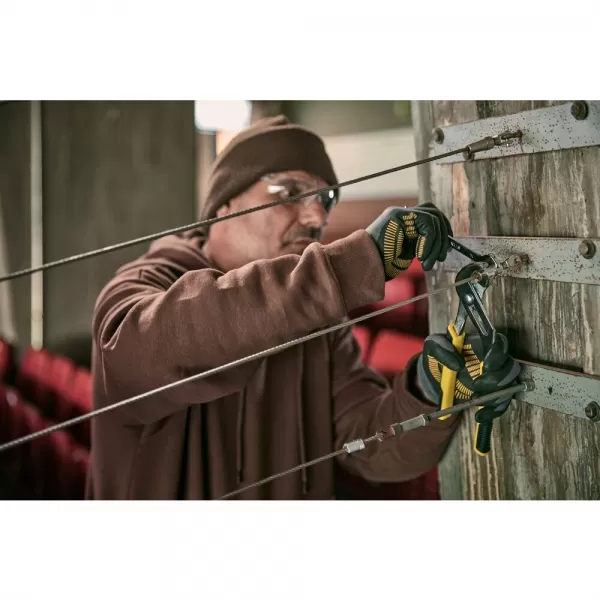 142dílná sada v montážním kufru Stanley STMT98109-1