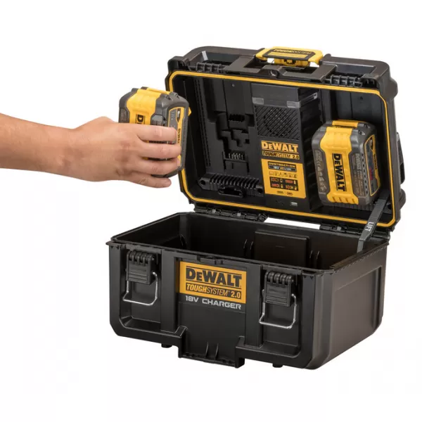 Dvojitá nabíječka v kufru TOUGHSYSTEM 2.0 DeWALT DWST83471