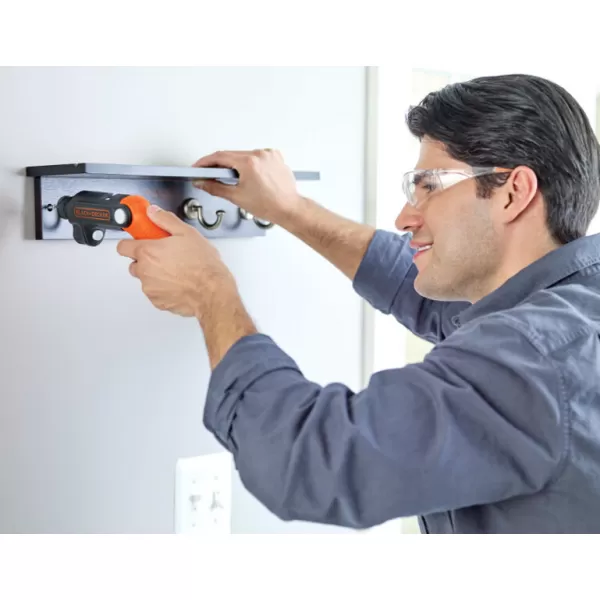 Aku šroubovák s kloubovou rukojetí a svítilnou 3,6V Black&Decker BDCSFL20C