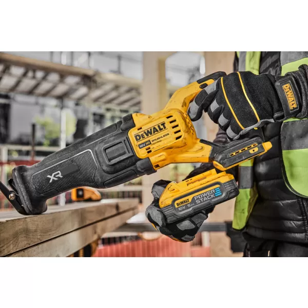 Aku mečová pila 18V 2x 5,0Ah XRP DeWALT POWERSTACK DCS386H2T
