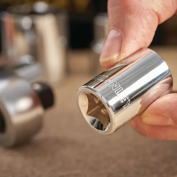 Nástrčná hlavice 1/2", 18mm Stanley STMT86518-0