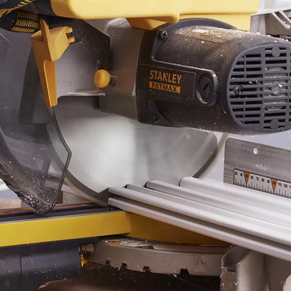 120 cm lišta Track walls Stanley STST82602-1