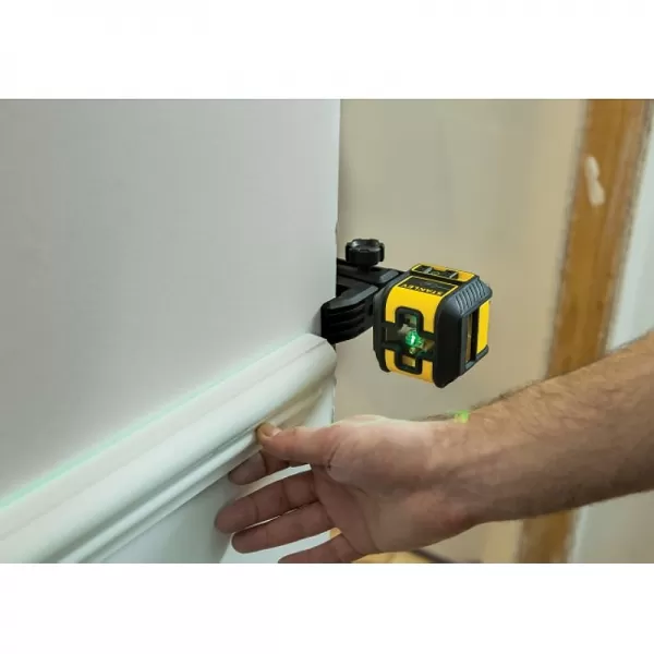 Křížový laser se zeleným paprskem Cross 90 STANLEY STHT77592-1