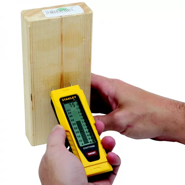 Vlhkoměr na dřevo a stavební materiály Stanley 0-77-030