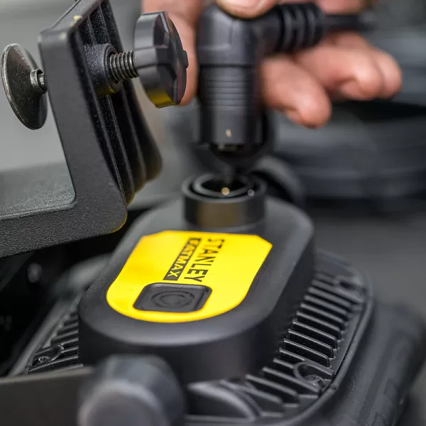 Nabíjecí svítilna 1000lm FatMax Stanley FMHT81507-1