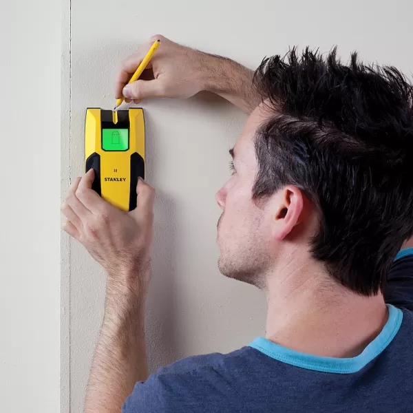 Podpovrchový vyhledávač S200 Stanley STHT0-77406