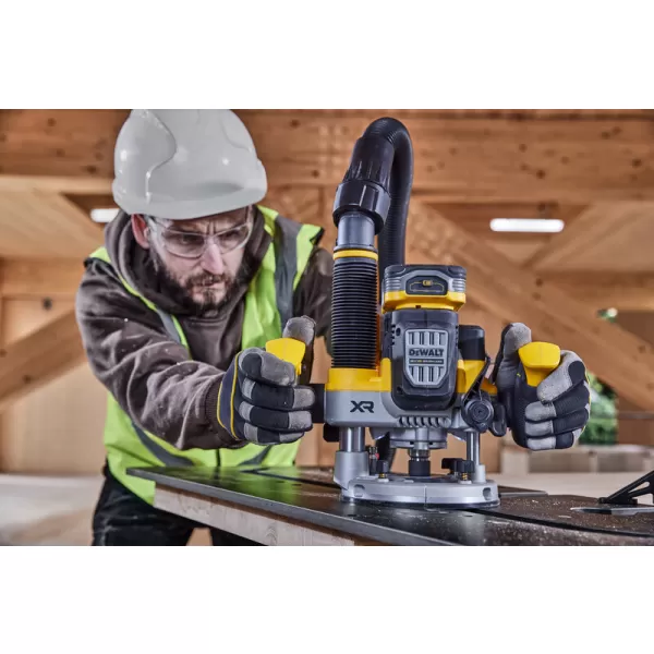 Aku bezuhlíková horní frézka 70mm 18V 2x5,0 Ah DeWALT POWERSTACK DCW620H2
