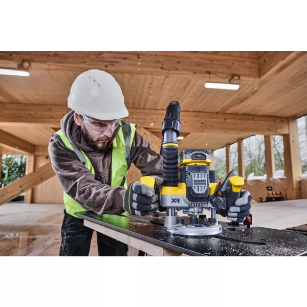 Aku bezuhlíková horní frézka 70mm 18V bez aku DeWALT DCW620NT