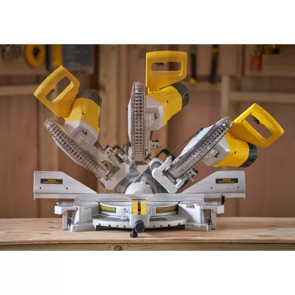 Pokosová pila 254 mm 1800 W s pojezdem Stanley SM1800